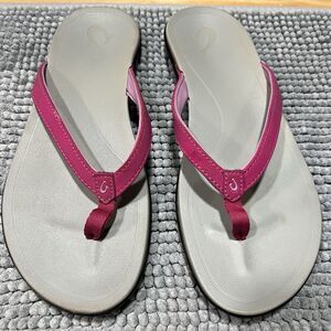 OluKai Women’s Flip Flops Sandals Gray Pink US 8 Arch Support